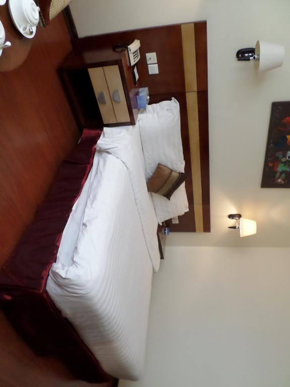 G.S Plaza Hotel Acra Exterior foto